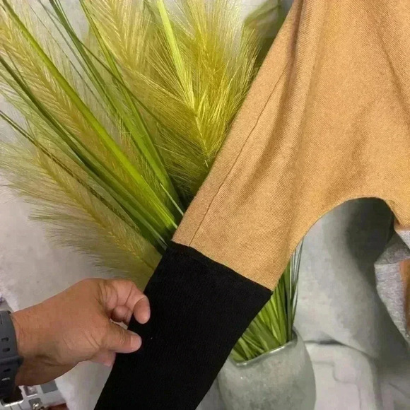 Chico’s S/M Black & Gold Color Block Long Sleeve Cardigan Sweater - Picture 4 of 11